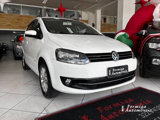 VOLKSWAGEN SPACEFOX 1.6 MI SPORTLINE 8V FLEX 4P MANUAL VOLKSWAGEN SPACEFOX 1.6 MI SPORTLINE 8V FLEX 4P MANUAL
